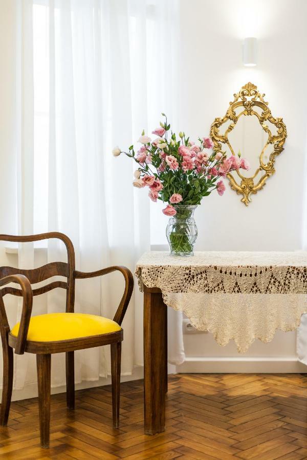 Luxury Apartment Pod Zyrandolem Krakkó Kültér fotó