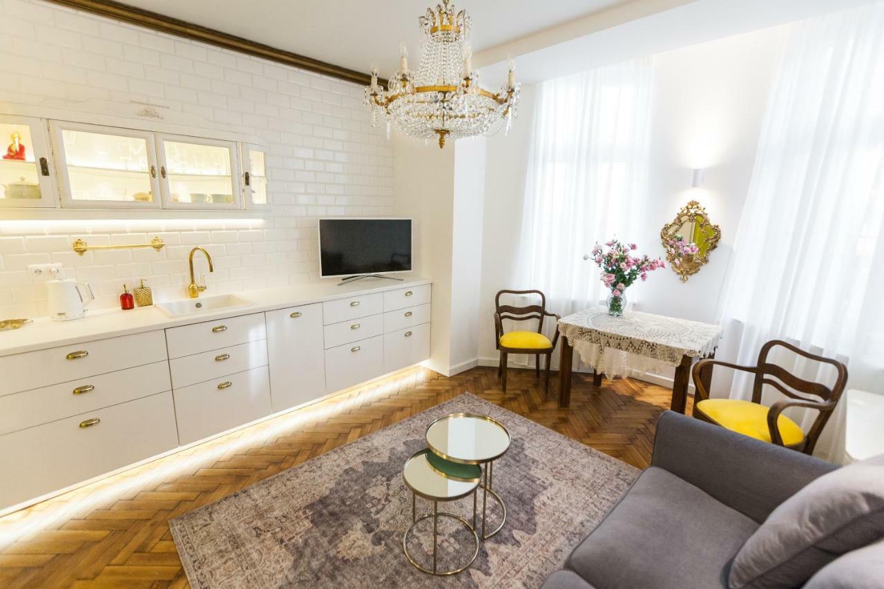 Luxury Apartment Pod Zyrandolem Krakkó Kültér fotó